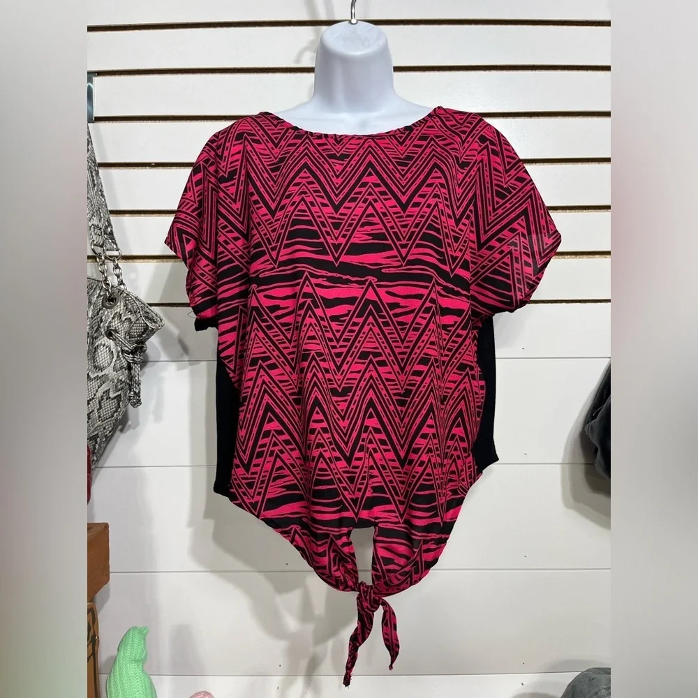 🔥Pink Rose tie-front blouse - Picture 2 of 8